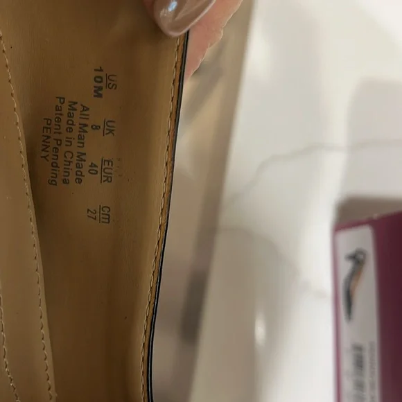 Naturalizer Black shiny “Penny” pumps, 10M - Picture 3 of 7